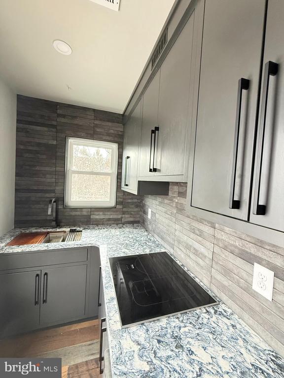 Photo - 295 E Main St