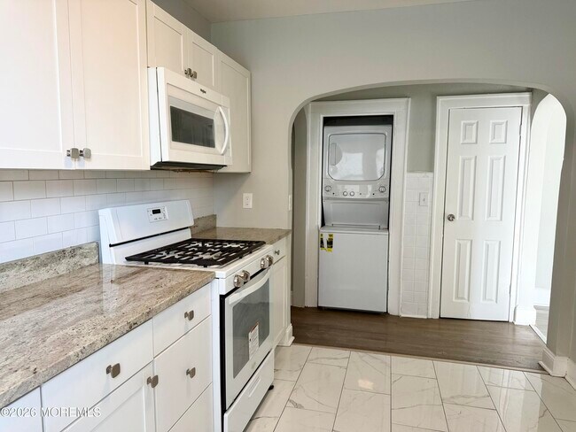 Photo - 37 2nd Ave Unidad 1