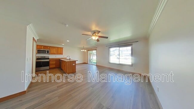 Photo - 5471 Glenellen Dr Unit #4