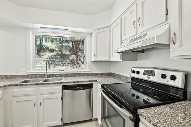 Photo - 254 Broken Fence Rd