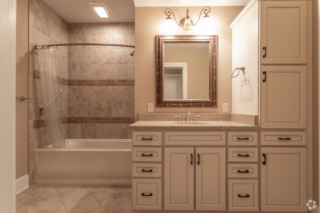 Bathroom - Capitol View Apartments