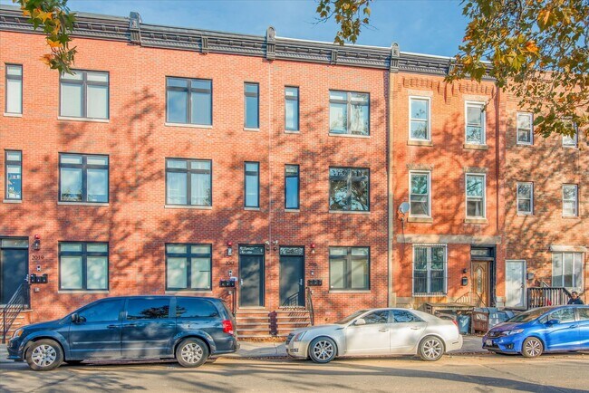 Photo - 2015 N College Ave