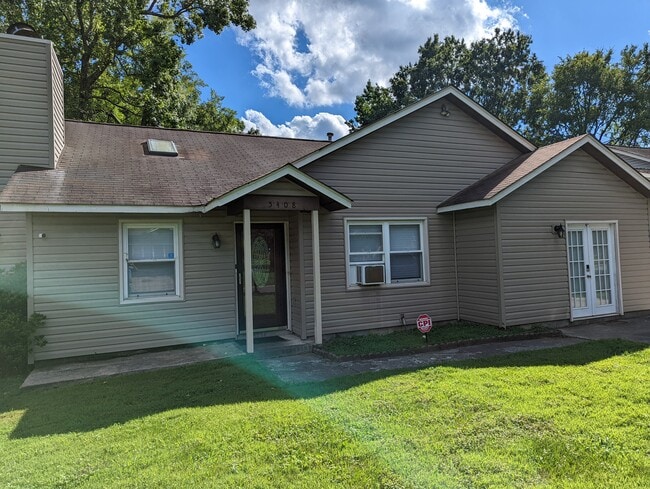 Photo - 5408 Amado St