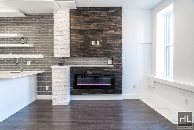 Photo - 5 AVENUE Unit 1