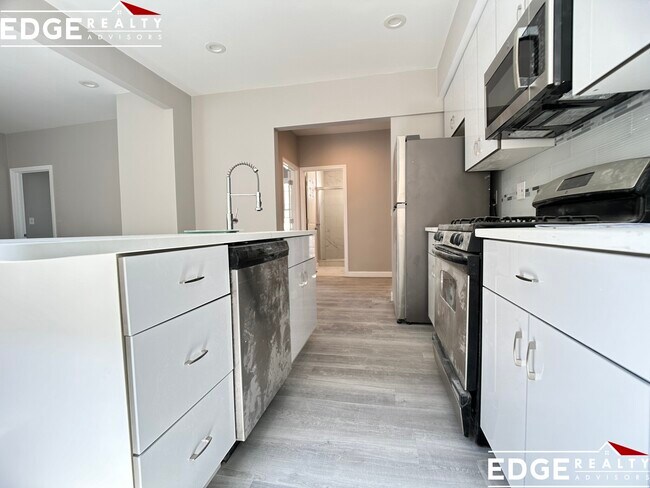 Photo - 28 Long Ave Unit 1