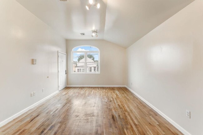 Photo - 285 Claremont Ave Unit 2