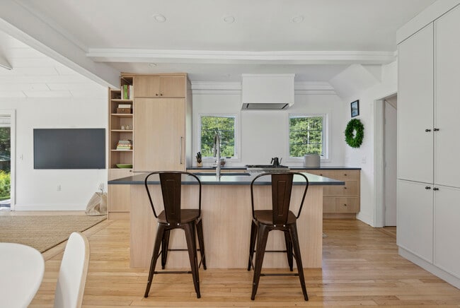 Photo - 276 Fowler Rd