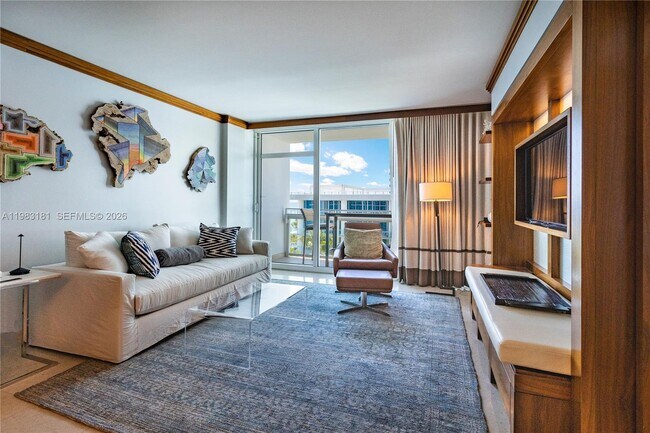 6801 Collins Ave Unit 612