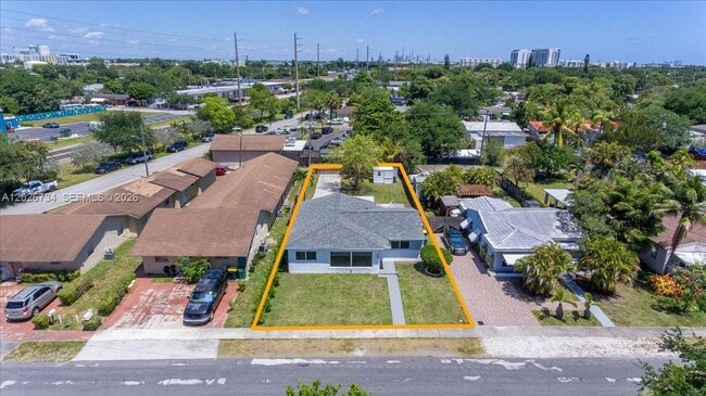 Photo - 266 SW 6th St