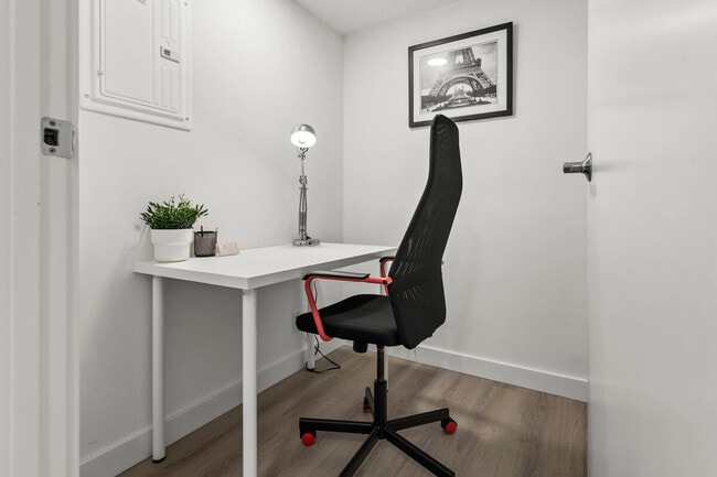 Photo - 455-451 1 Ave NE Unit ID1353869P