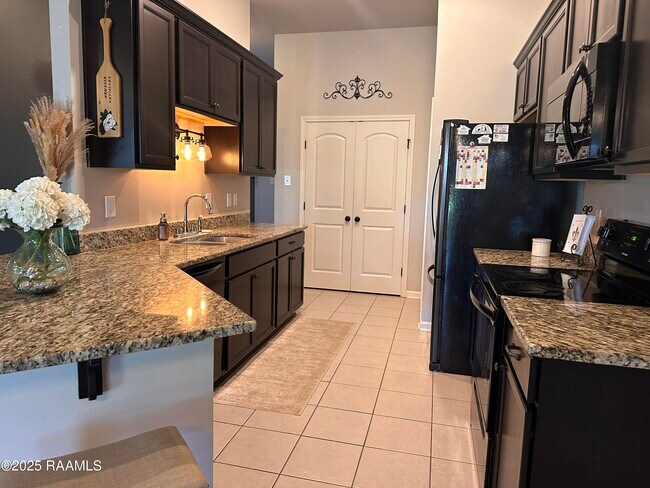 Photo - 209 Stanwell Ave