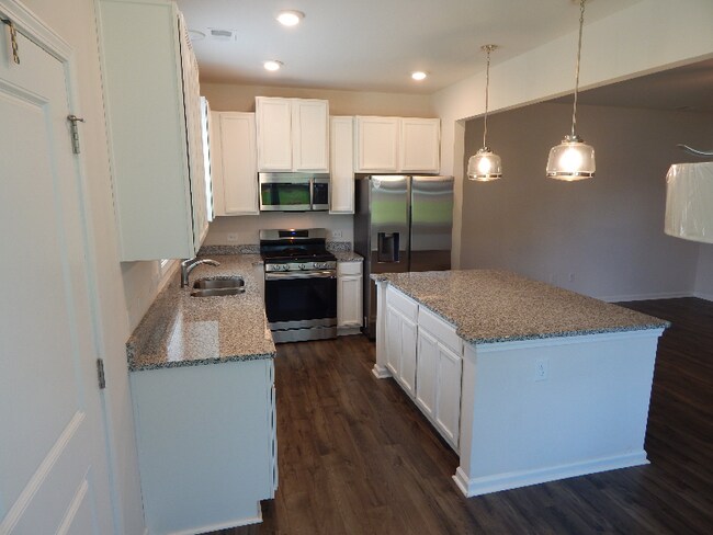 Photo - 116 Village Main