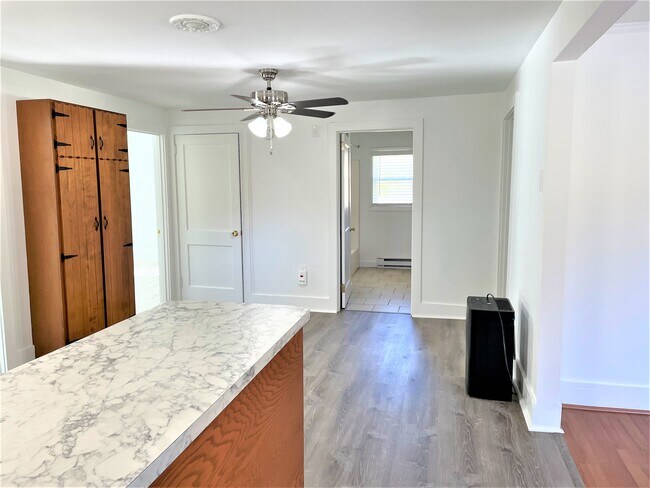 Photo - 210 Mount Vernon Ave