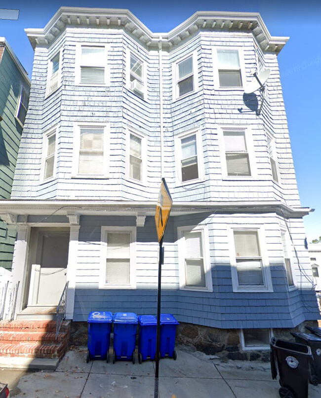 Photo - 77 Walnut St Condo