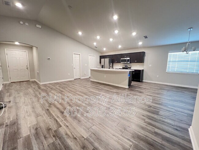 Photo - 1002 Corso Dr