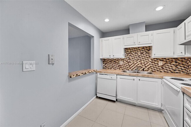 Photo - 4132 NW 88th Ave Condo Unit 203