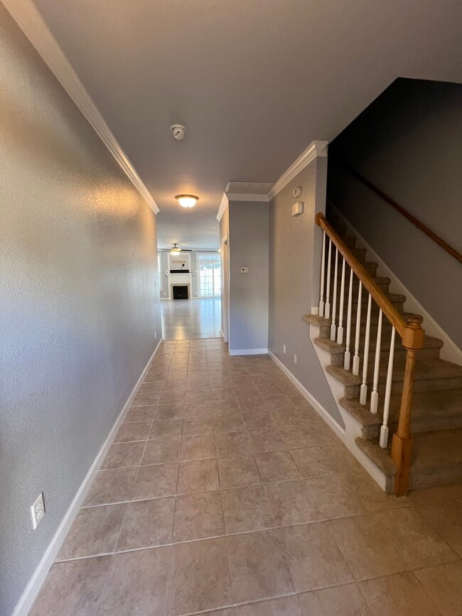 Vestíbulo - 1315 Abelia Way Unidad Abelia