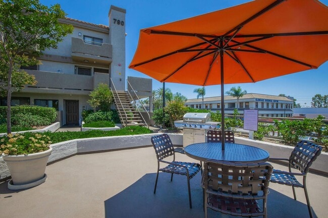 Photo - Glenoaks Terrace Apartments