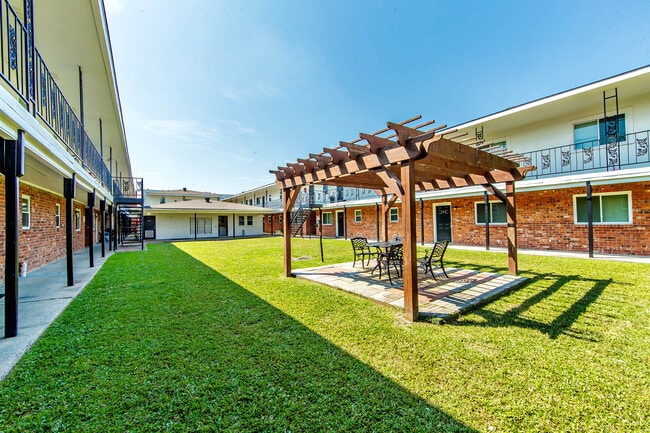 Quail Court Apartments