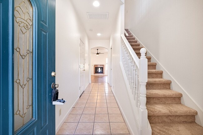 Photo - 1003 Canyon Edge Dr