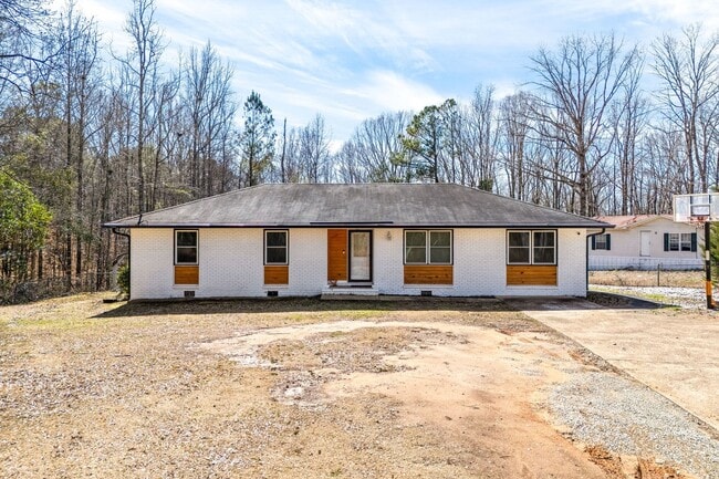 Building Photo - 1005 Crawford Rd