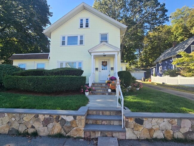 Building Photo - 85 Lynde St Unit 1