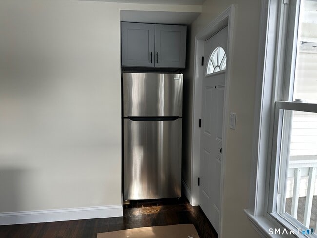 Photo - 713 S Main St