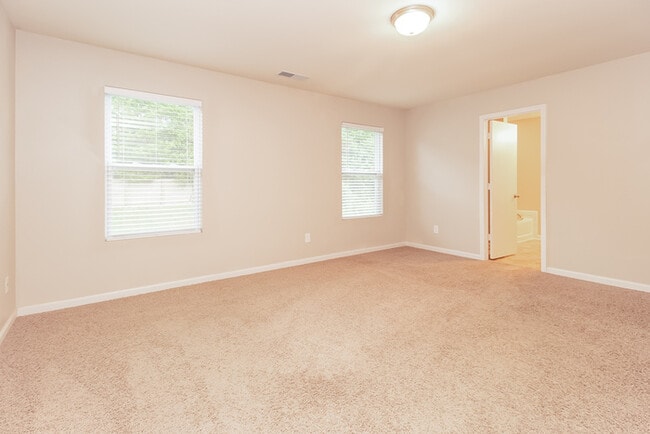 Photo - 192 Green Garden Dr