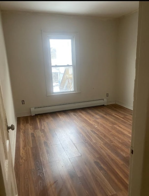 Building Photo - 32 3rd St Unit 1