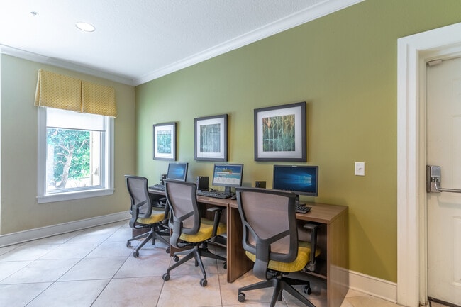 Photo - Rolling Green