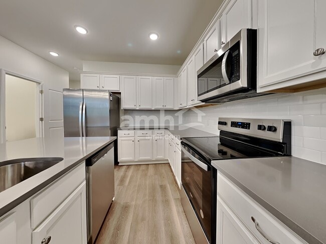 Photo - 1938 Weeping Cypress Dr