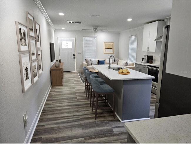 Building Photo - 5804 N Miami Pl Unit 1