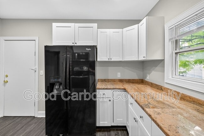 Photo - 620 Auburn Ave Unit 2