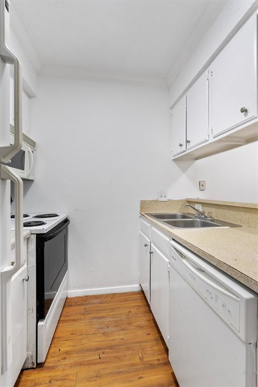 Photo - 4103 Speedway Unit 202