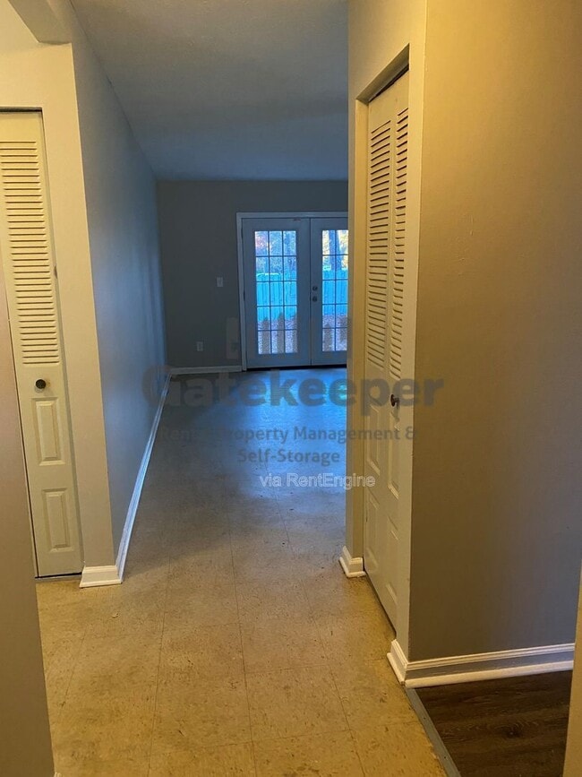 Building Photo - 209 Sheraton Ct