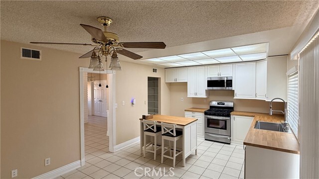 Photo - 10275 Banyan St
