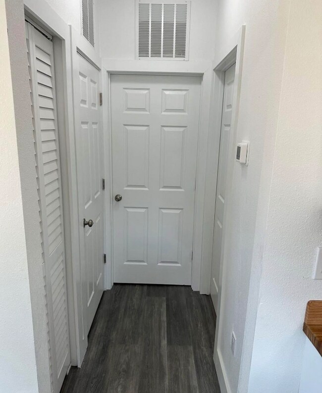 Photo - 701 E Ellicott St