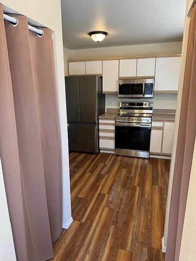 Photo - Spacious 2 Bedroom Duplex with Cozy Features