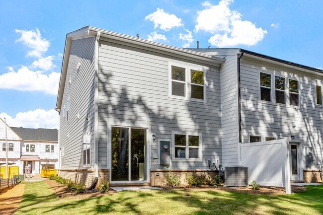 Photo - 148 Norwell Ln