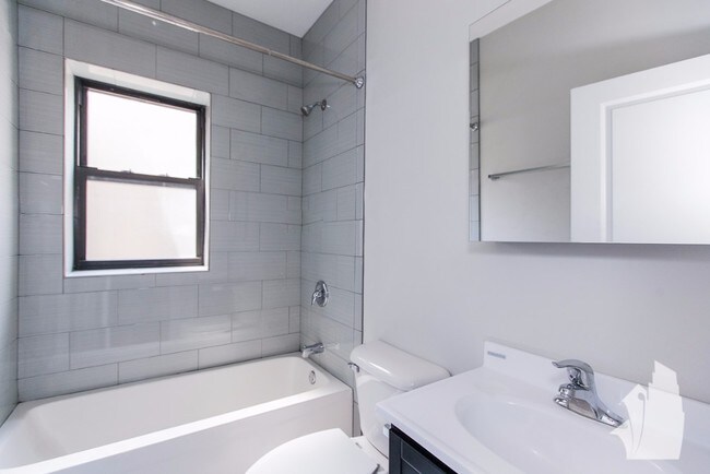 Photo - 5158 N Leavitt St Unit 2211-1