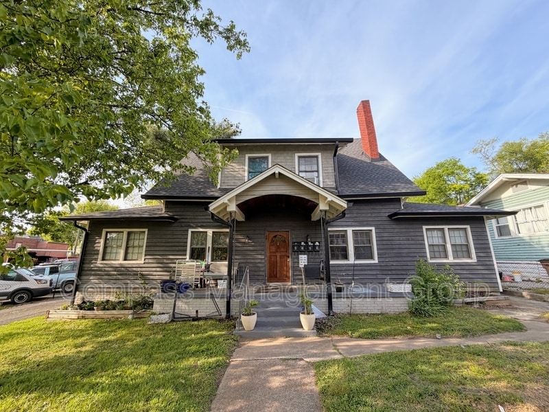 Photo - 1619 Washington Ave