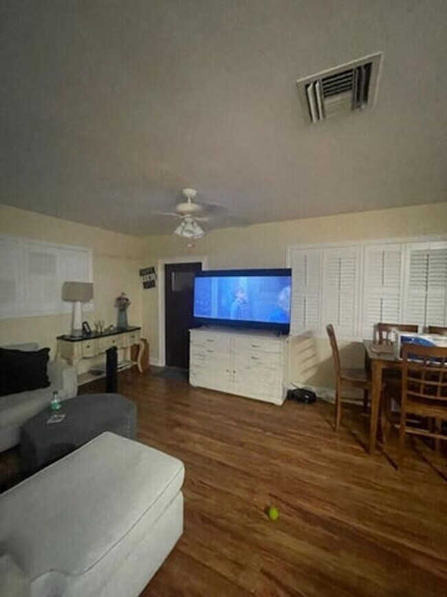 Photo - 1036 S 14th St