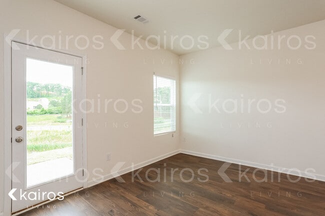 Photo - 119 Dudley Wy