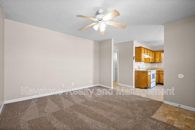 Photo - 1375 Thompsonville Ln