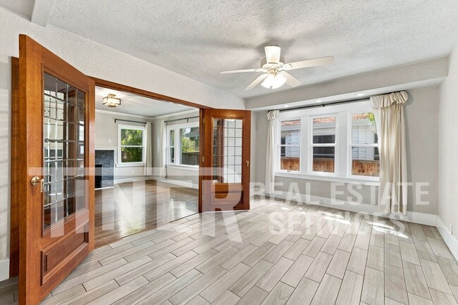 Photo - 1321 Lochbrae Rd