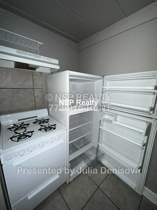 Photo - 9630 Ivanhoe Ave Unit 1