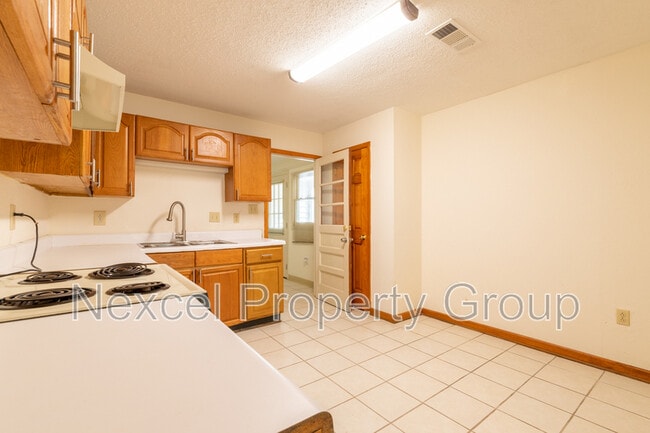 Photo - 644 Craft Rd