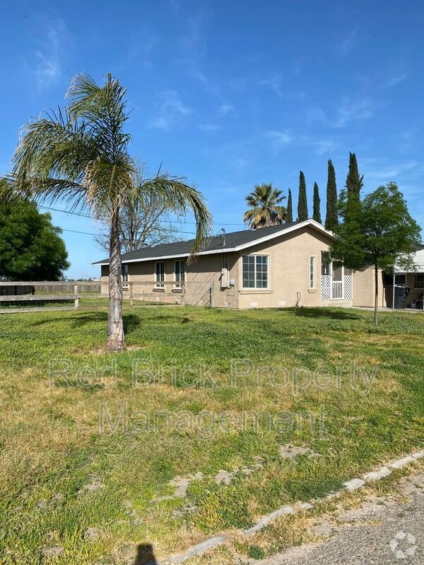 Building Photo - 2715 Trindade Rd Rental