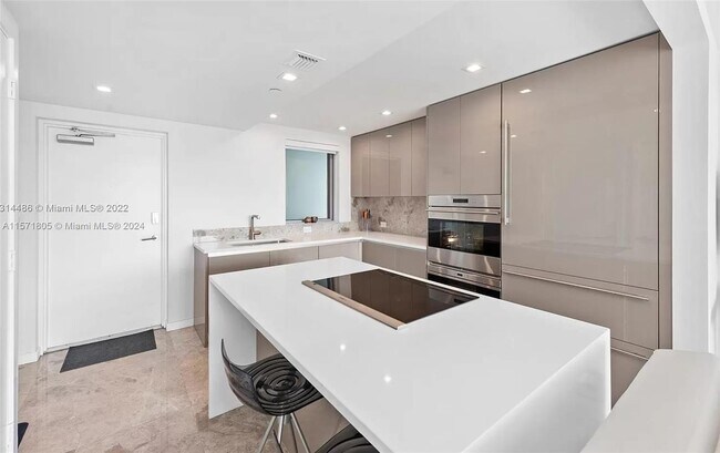 Photo - 1201 20th St