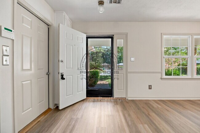 3301 Lemoyne Ct